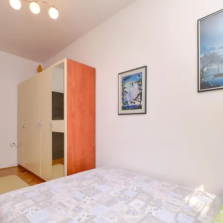 Snjezana Apartment