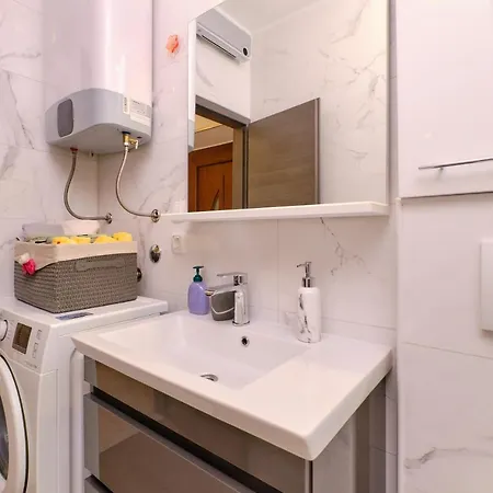 Apartment Snjezana *